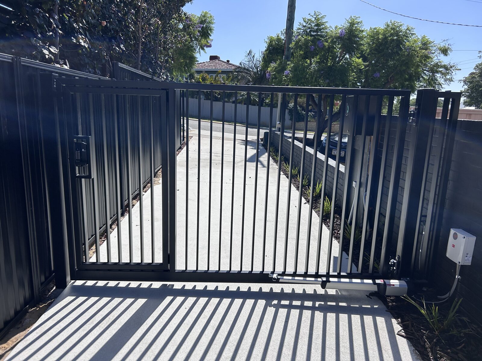 Automated swing gate at a Perth property